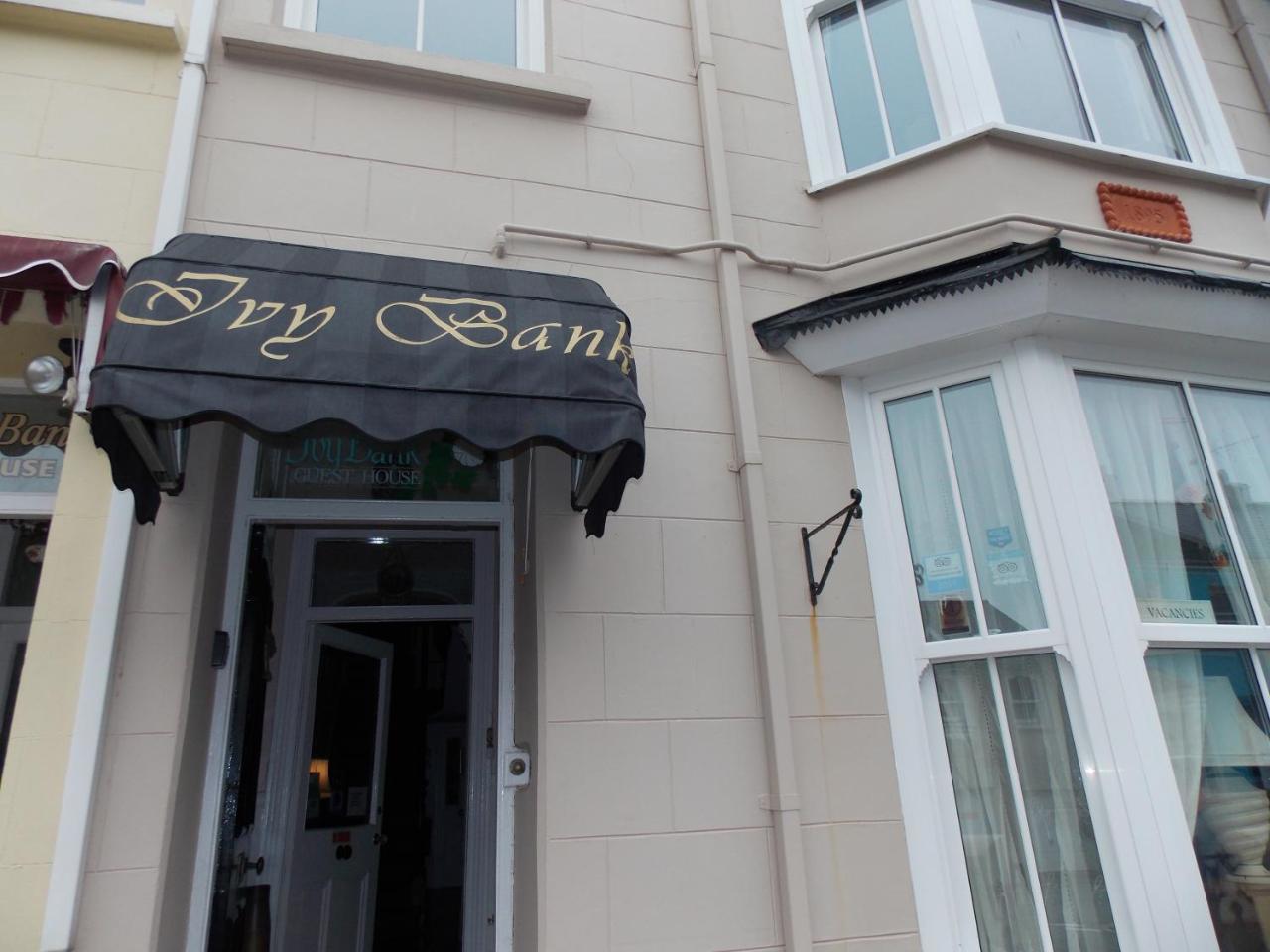 Ivy Bank Guest House Tenby Bagian luar foto