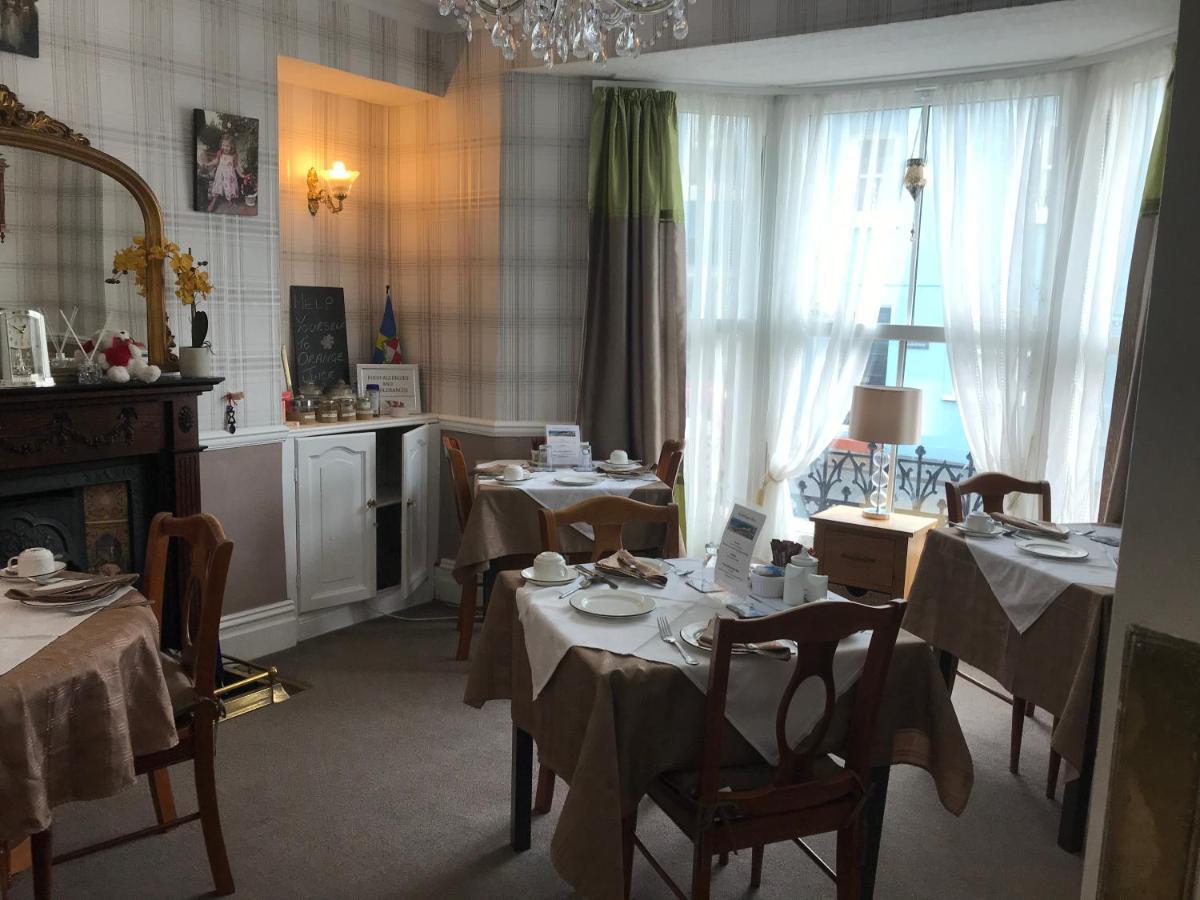 Ivy Bank Guest House Tenby Bagian luar foto